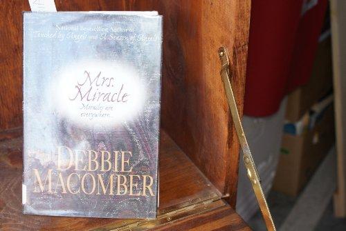 Mrs. Miracle (G K Hall Large Print Book Series) Cover